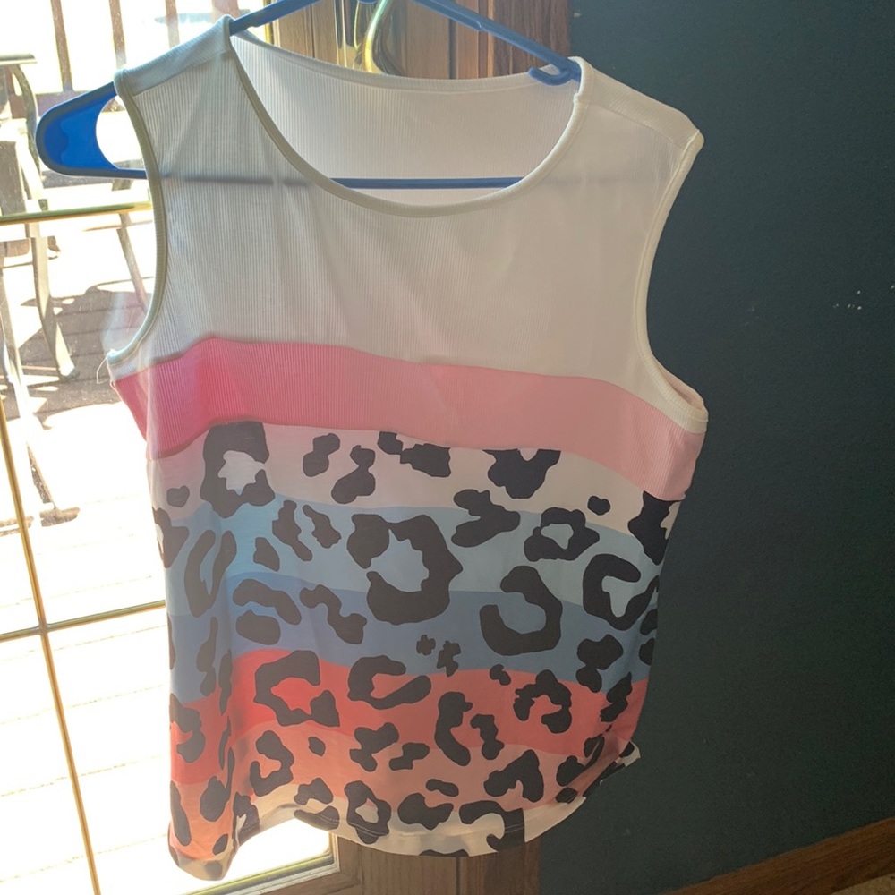 Ladies leopard sleeveless tank brand new only washed